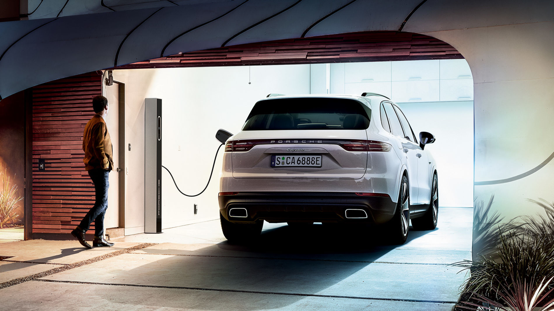 Заряджання плагін-гібридів Porsche