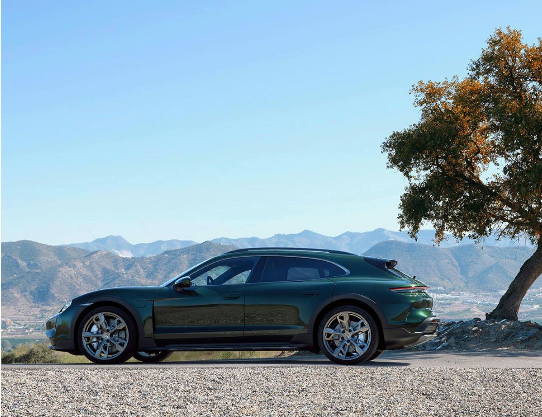 Запас ходу до 613 км