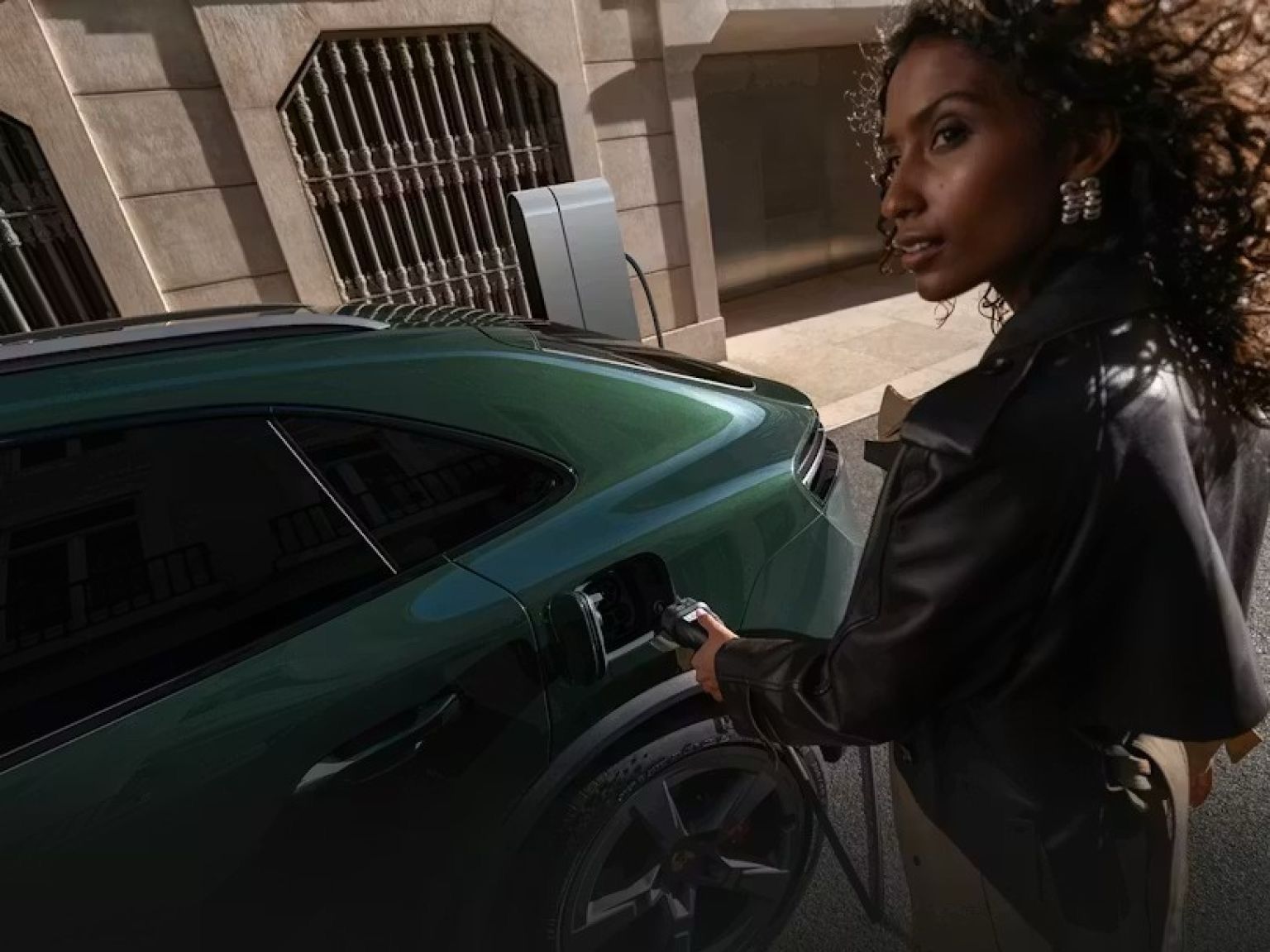 Заряджання та запас ходу.