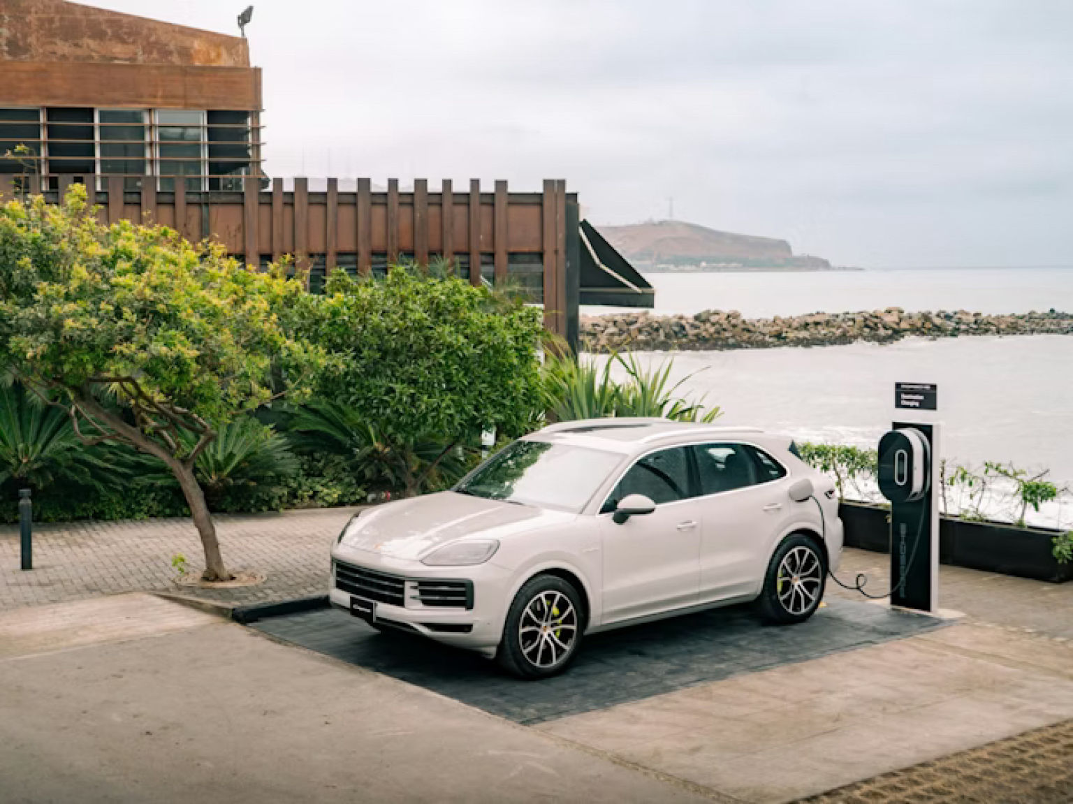 Заряджайтеся та відкривайте: ресторан Cala в Лімі, Перу.