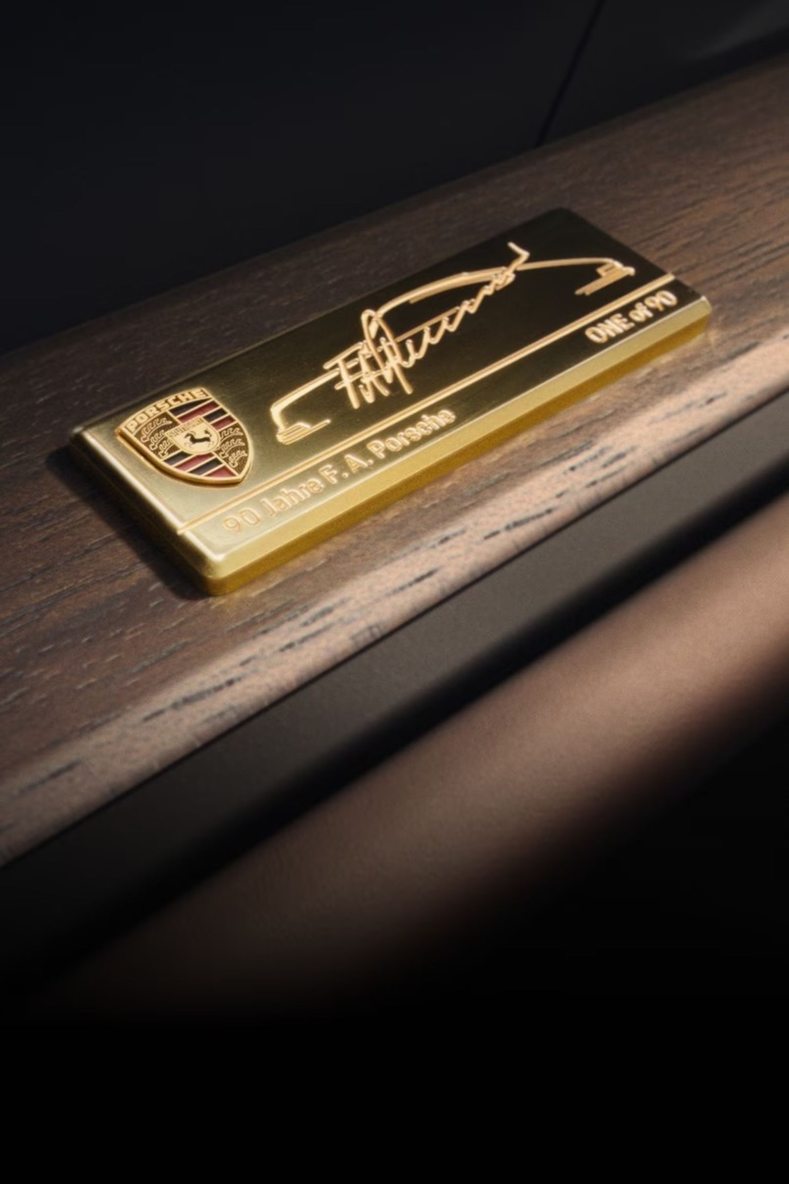 Лише 90 екземплярів.