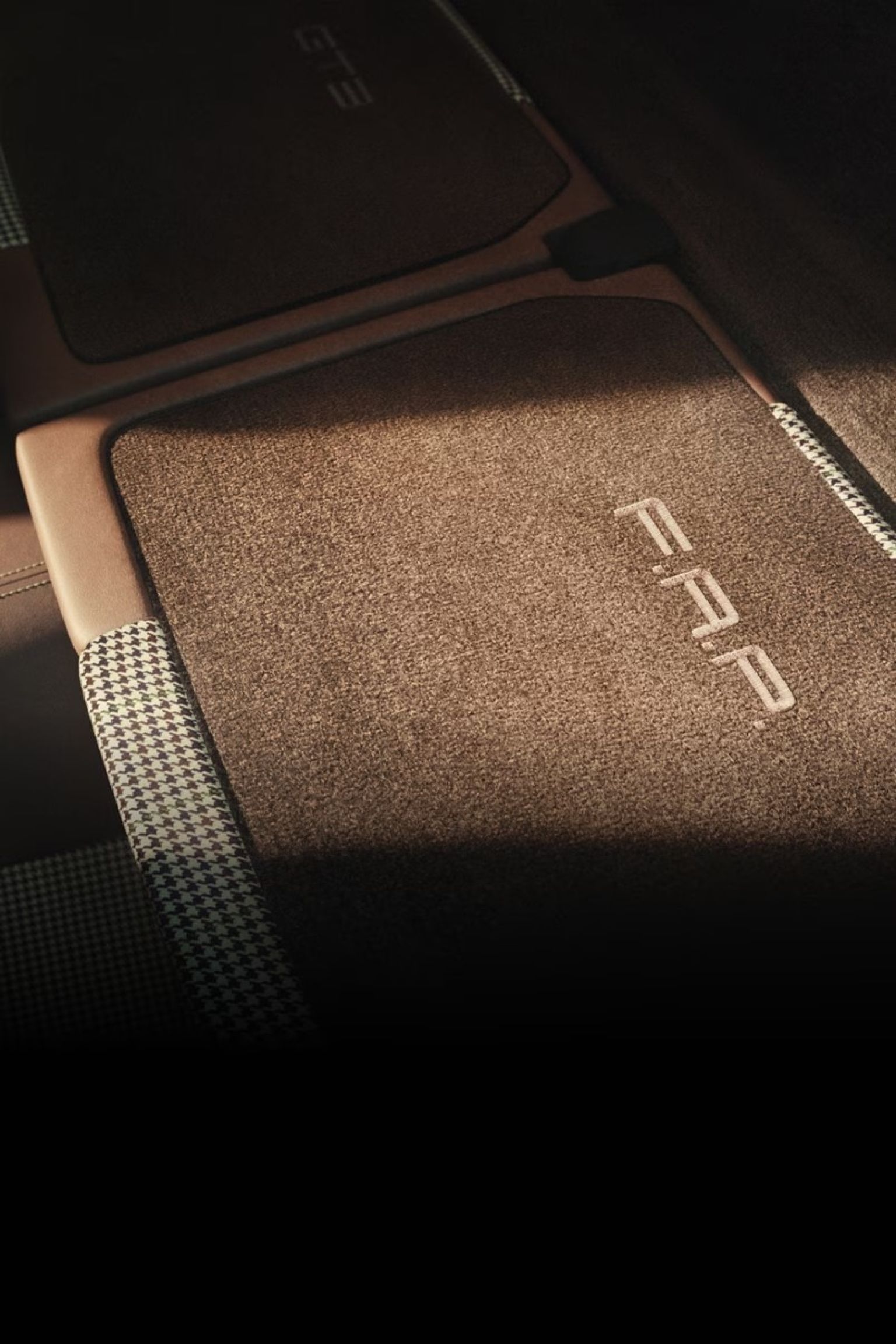 Задні сидіння.